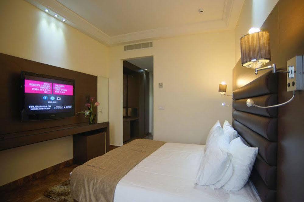 Hotel Xperience Jounieh Exteriör bild