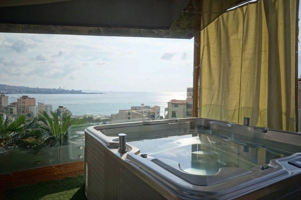 Hotel Xperience Jounieh Exteriör bild