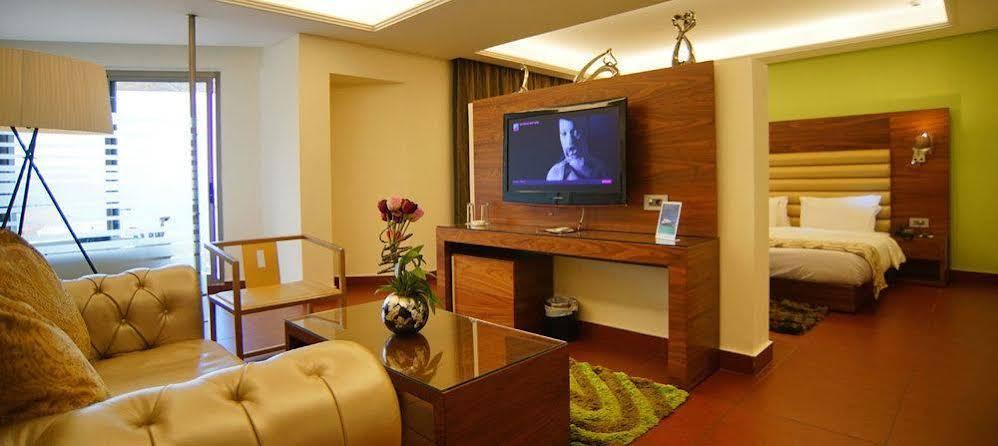 Hotel Xperience Jounieh Exteriör bild