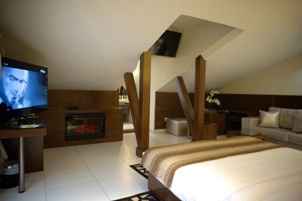 Hotel Xperience Jounieh Exteriör bild
